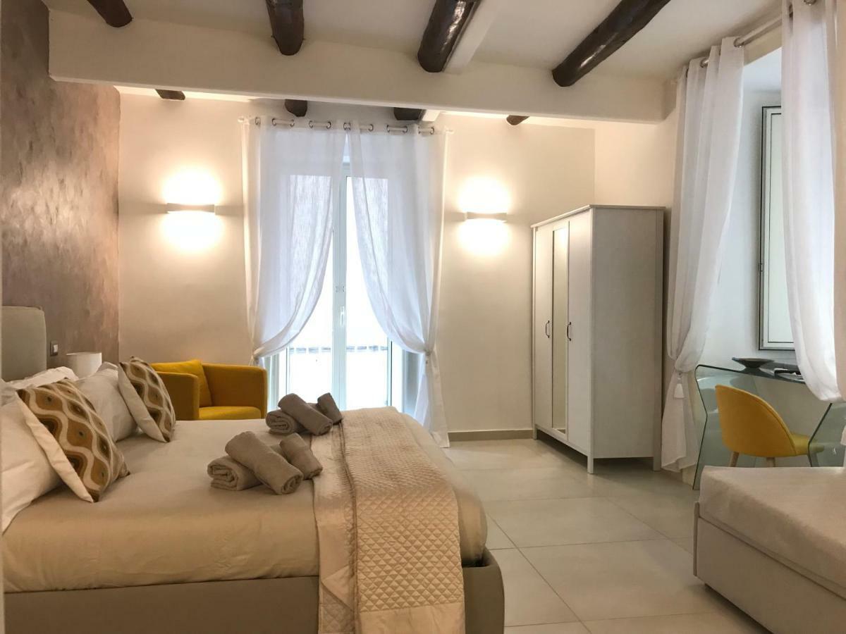 Napoli Plebiscito Apartment Exterior photo