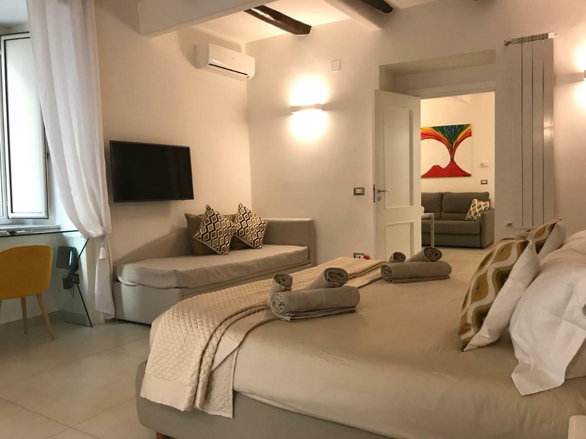 Napoli Plebiscito Apartment Exterior photo